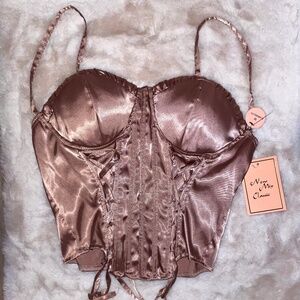 Women Coquette top 🤎